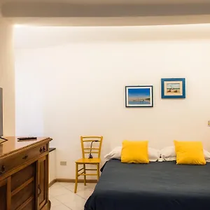 Apartment Free Parking - Centro Citta Via Caffaro, Genoa